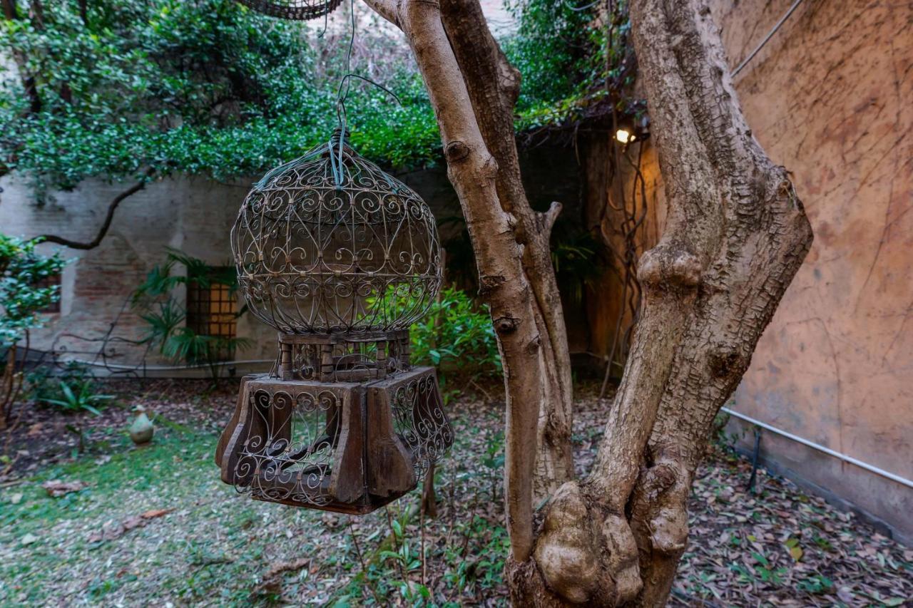 Suite Aldrovandi, With Private Garden Bologna Luaran gambar